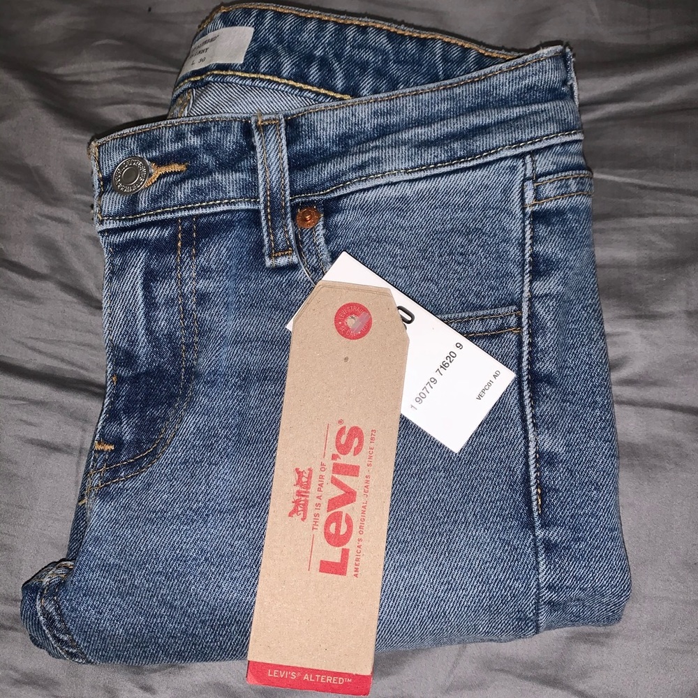 Brand new Levi’s! 711 Skinny Jeans